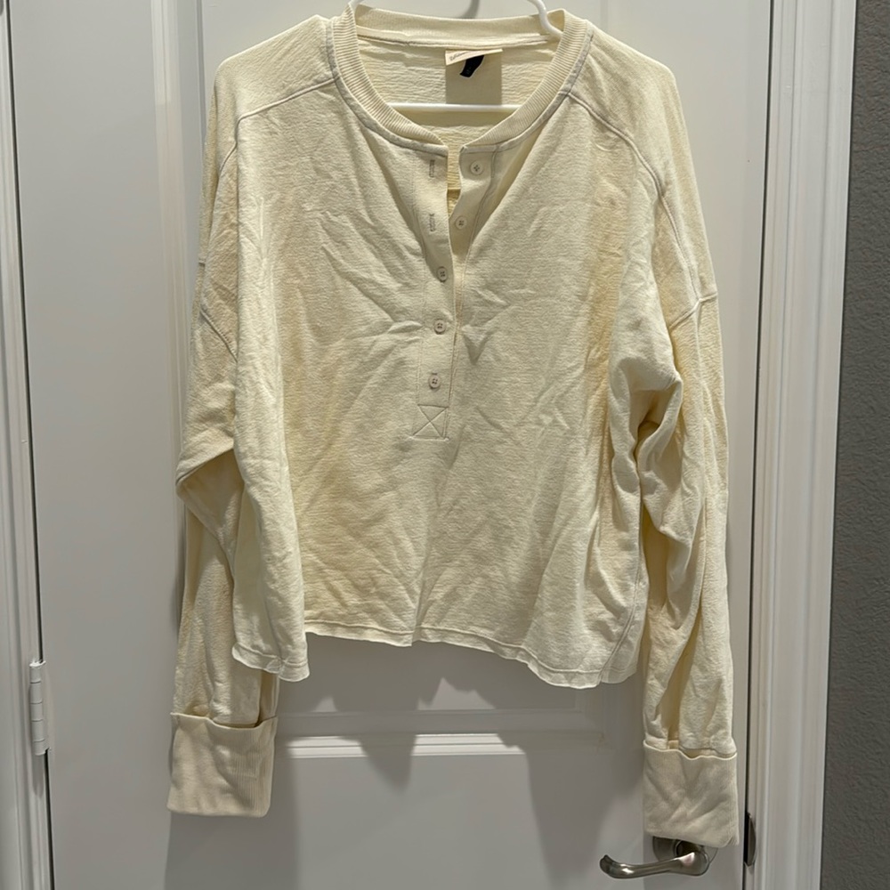 Cropped cream Henley by Universal Thread